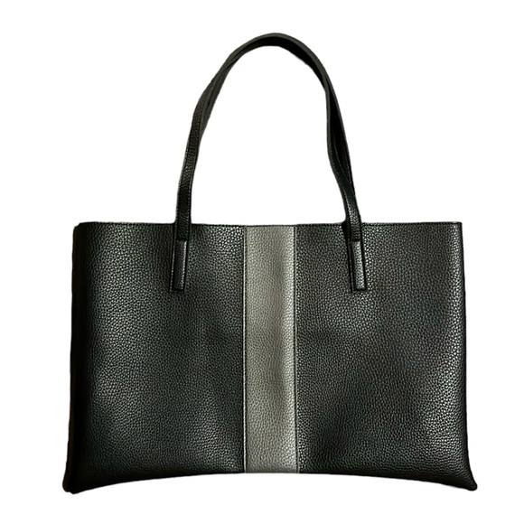 Vince Camuto Handbags - Vince Camuto black and grey Luck Tote - NWOT